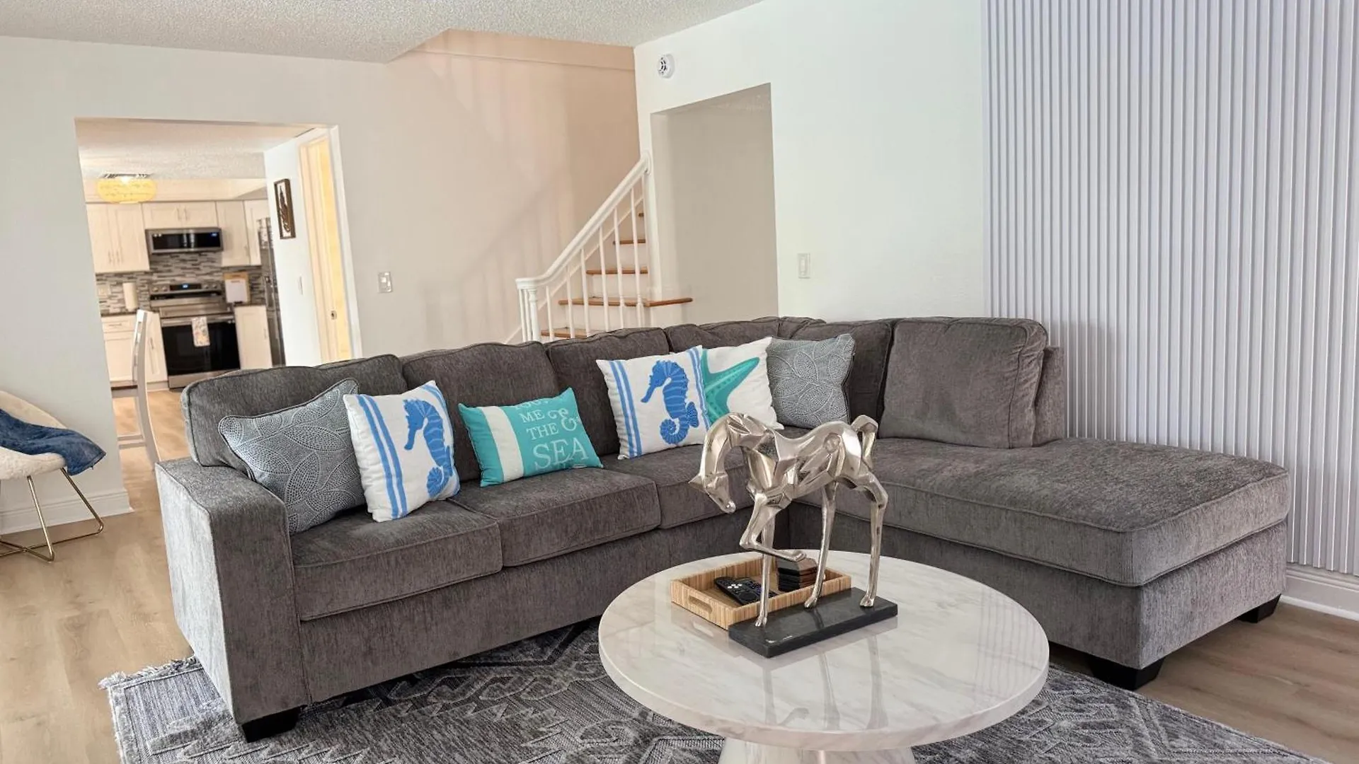 Tampa Luxury 5Br Estate With Pool And Golf Views 빌라 펜션